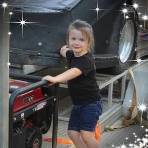 Meet your Posher, Pamela